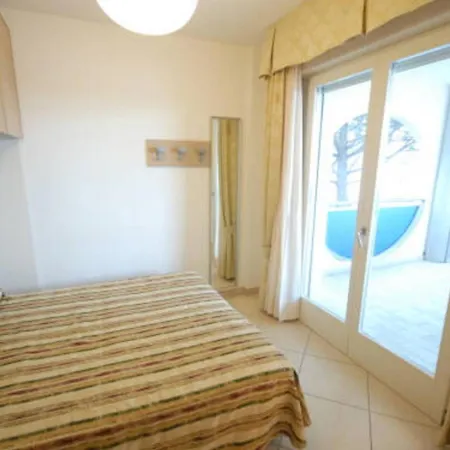 Beachfront With Terrace And Shared Pool 公寓 *